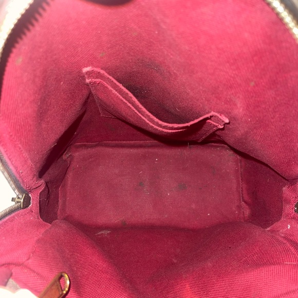 GUCCI X DISNEY GG SUPREME DONALD DUCK BACKPACK - Picture 12 of 13